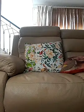 ErectingDewdrop's cam snapshot