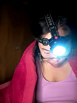 CoMay003's cam snapshot