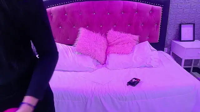 Natalie_loffreda's cam snapshot