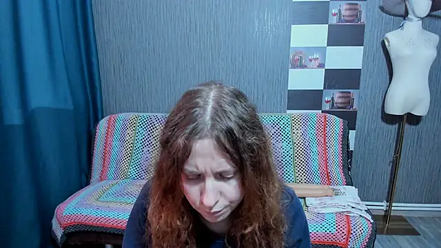 pa1e_pr1ncess's cam snapshot