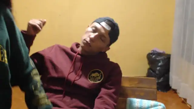 Violet_And_Smith's cam snapshot