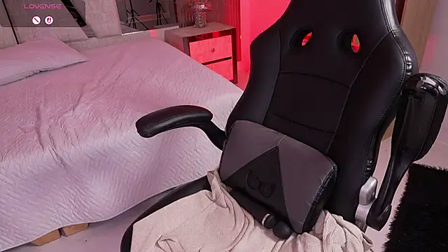 CleeoAdams_'s cam snapshot