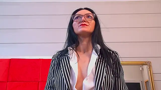 LanaBanner's cam snapshot