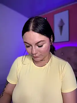 Megaan__More's cam snapshot