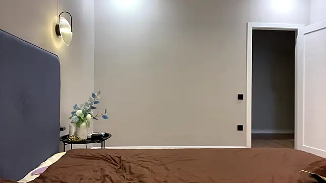 SepiahLune's cam snapshot