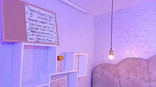 CharlotteandTaylorr's cam snapshot