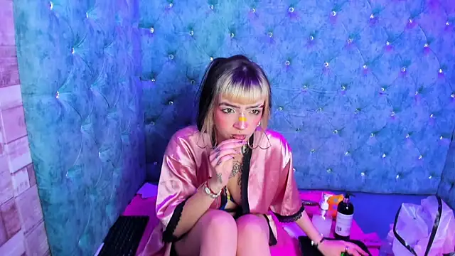 Samantha_Smiith's cam snapshot