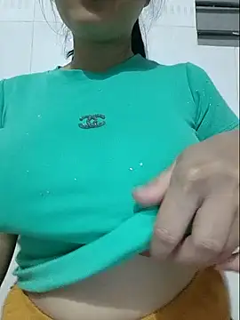 Shine_Mai's cam snapshot