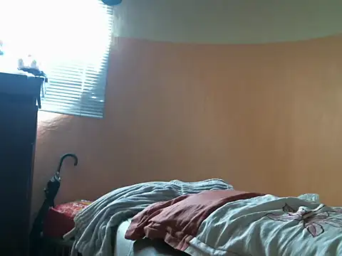 Pretty_miss_devilxxx35's cam snapshot