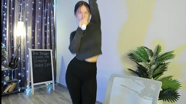 luna_lust_212's cam snapshot