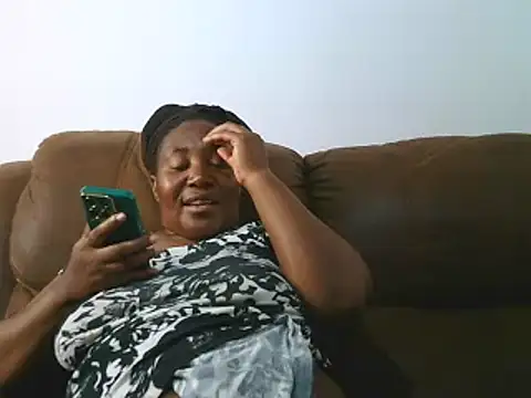 ebonytitts4u's cam snapshot