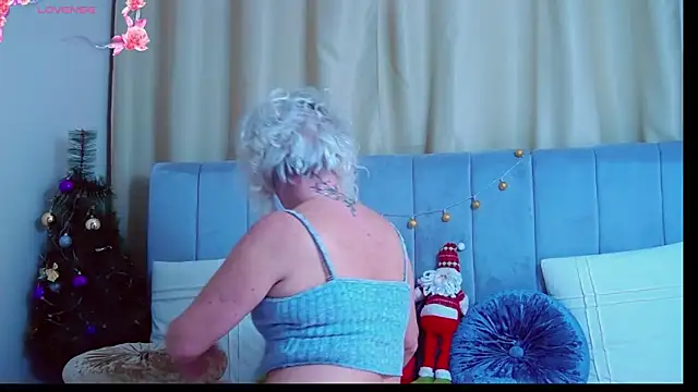 Barbie_Blond_'s cam snapshot