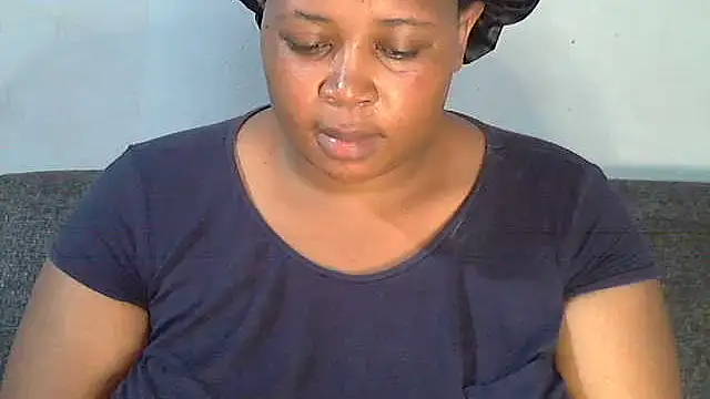 Sexy-queen99xx's cam snapshot