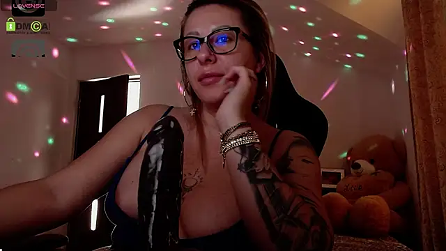 SonyaDevon's cam snapshot