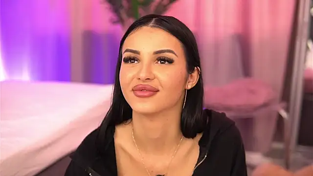 LilaRoses's cam snapshot