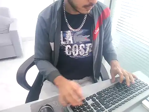 rahulkajuuu0909's cam snapshot