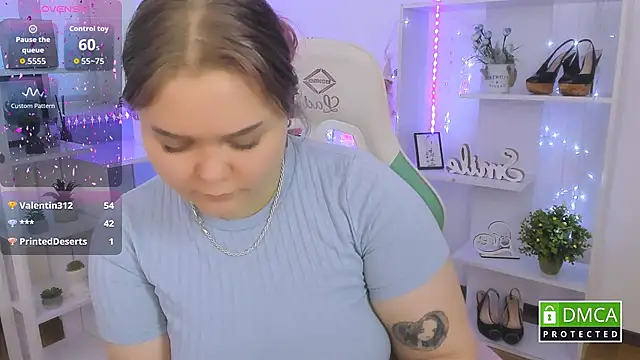 Erica__Alta's cam snapshot