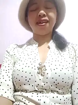 TRIEUTRIEU20's cam snapshot