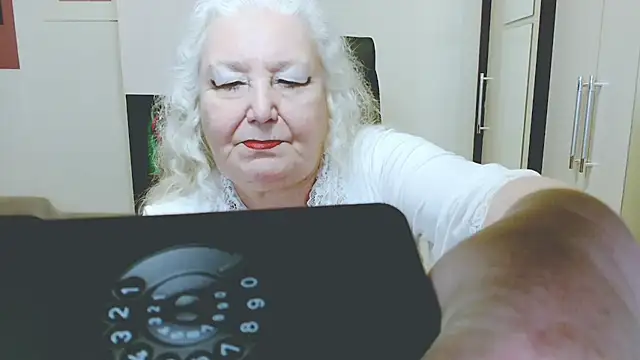 GrannyAlisa's cam snapshot