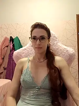 Irresistible24 live sex cam