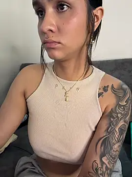 Isabella-Teen's cam snapshot