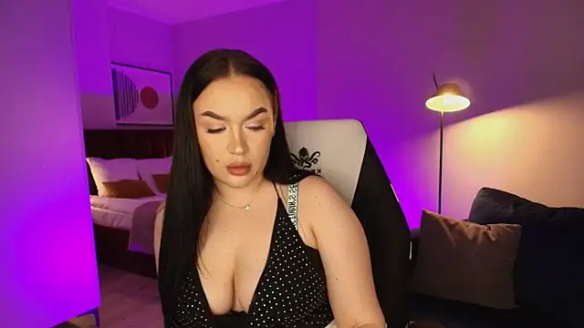 tinafox_'s cam snapshot