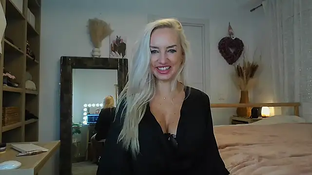 KizzyXx's cam snapshot