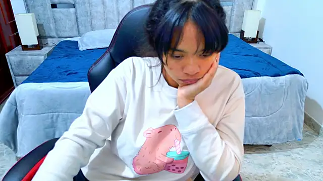 laureentt_'s cam snapshot