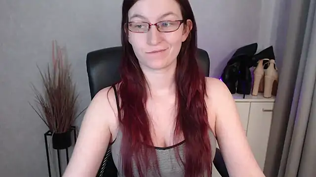 emmaxDelight's cam snapshot