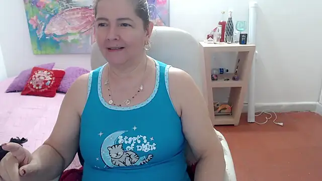 leonela_69's cam snapshot