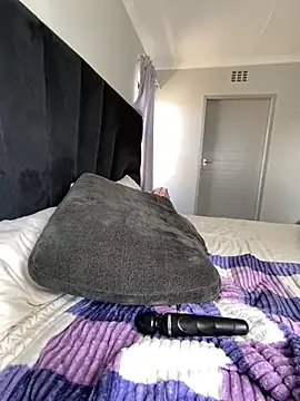 MissLola27's cam snapshot