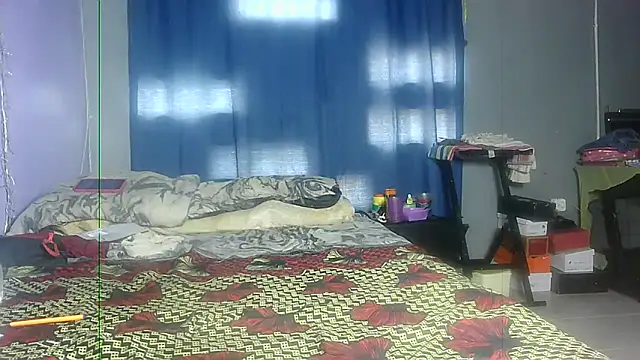 ebonydelights's cam snapshot