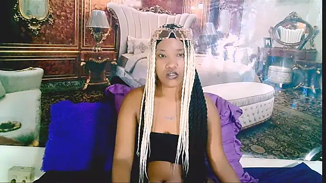 EroticSexyPrada's cam snapshot