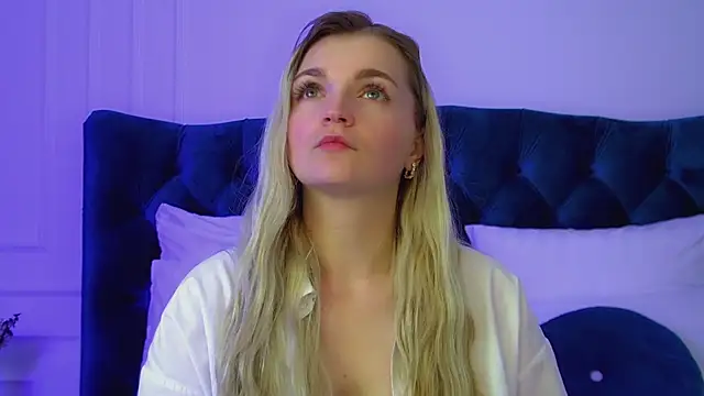 AnnyRaii's cam snapshot