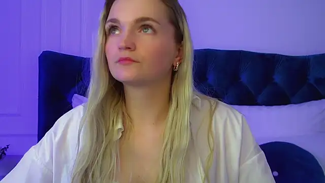 AnnyRaii's cam snapshot