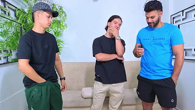 Golden_boys_ggh live sex cam