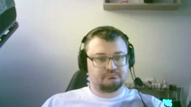 SirAbuser's cam snapshot