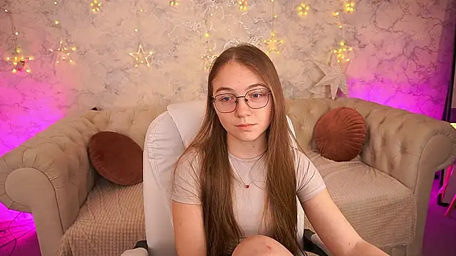 ArrinaWairr's cam snapshot