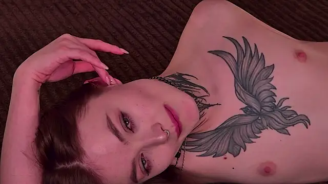 AriWild's cam snapshot