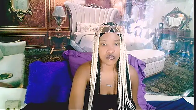 EroticSexyPrada's cam snapshot