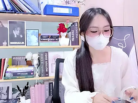 Lush-Office's cam snapshot