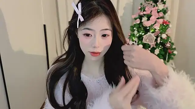 Onecutelittle's cam snapshot