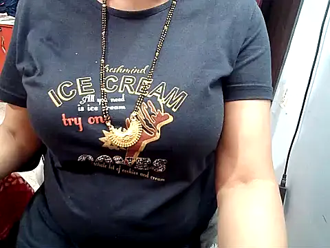 Nagma_housewife's cam snapshot