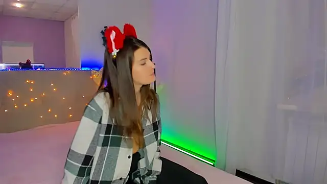 Laura_Leee's cam snapshot