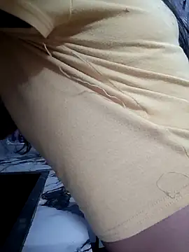 Ruhi_07's cam snapshot