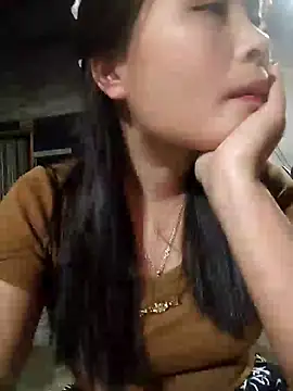 Squirrel-Pear's cam snapshot