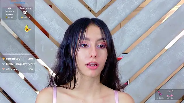 Sarah-Grace's cam snapshot