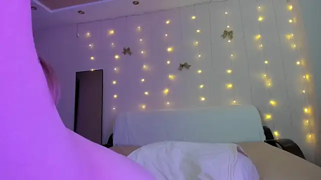 May_Flower's cam snapshot