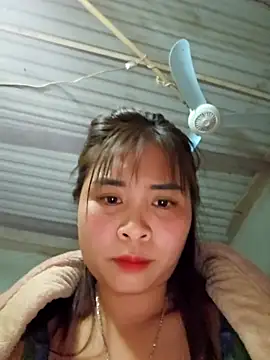 Squirrel-Pear's cam snapshot