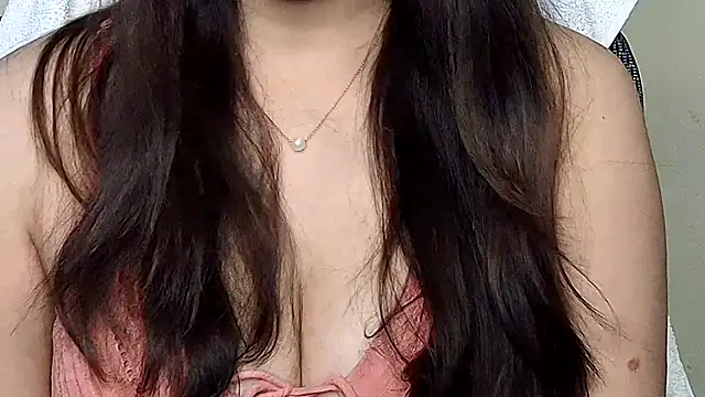 Naina_For_You's cam snapshot